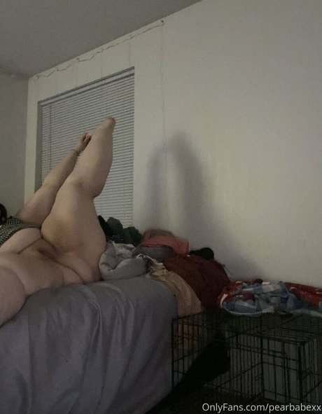 Naakte gelekte OnlyFans-foto van Pearbabexx