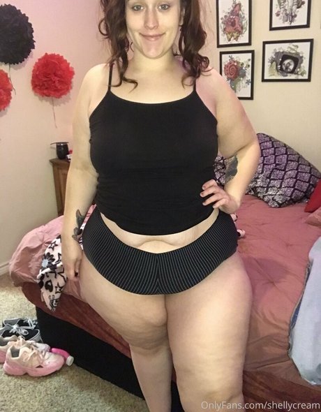 Naakte gelekte OnlyFans-foto van Shellycream