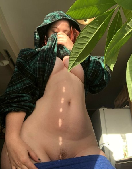 Naakte gelekte OnlyFans-foto van Isabellaxrated