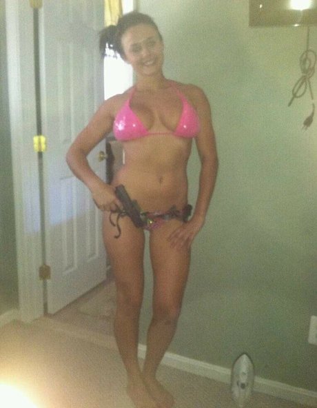 Naakte gelekte OnlyFans-foto van Daria Thibault