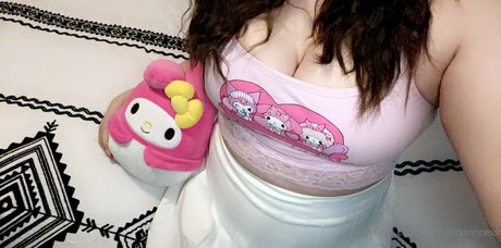 Naakte gelekte OnlyFans-foto van Prettylittlprincess