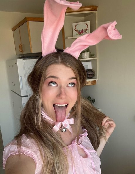 Naakte gelekte OnlyFans-foto van Msmiri