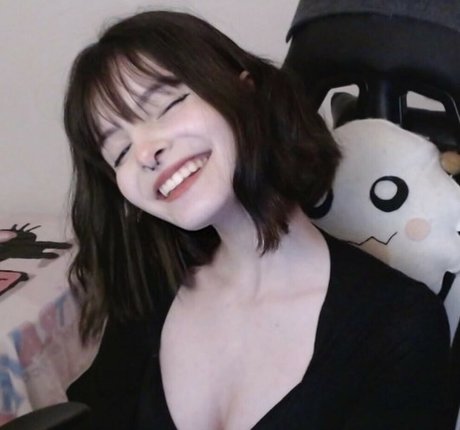 Naakte gelekte OnlyFans-foto van Victoria Ribeiro