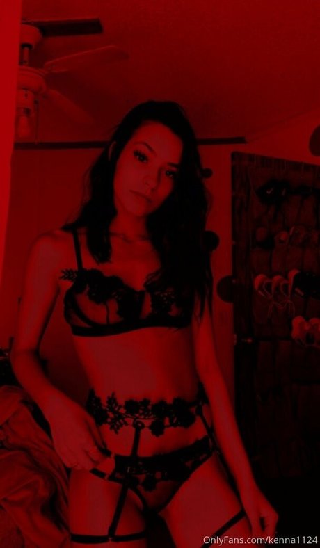 Naakte gelekte OnlyFans-foto van Kenna1124