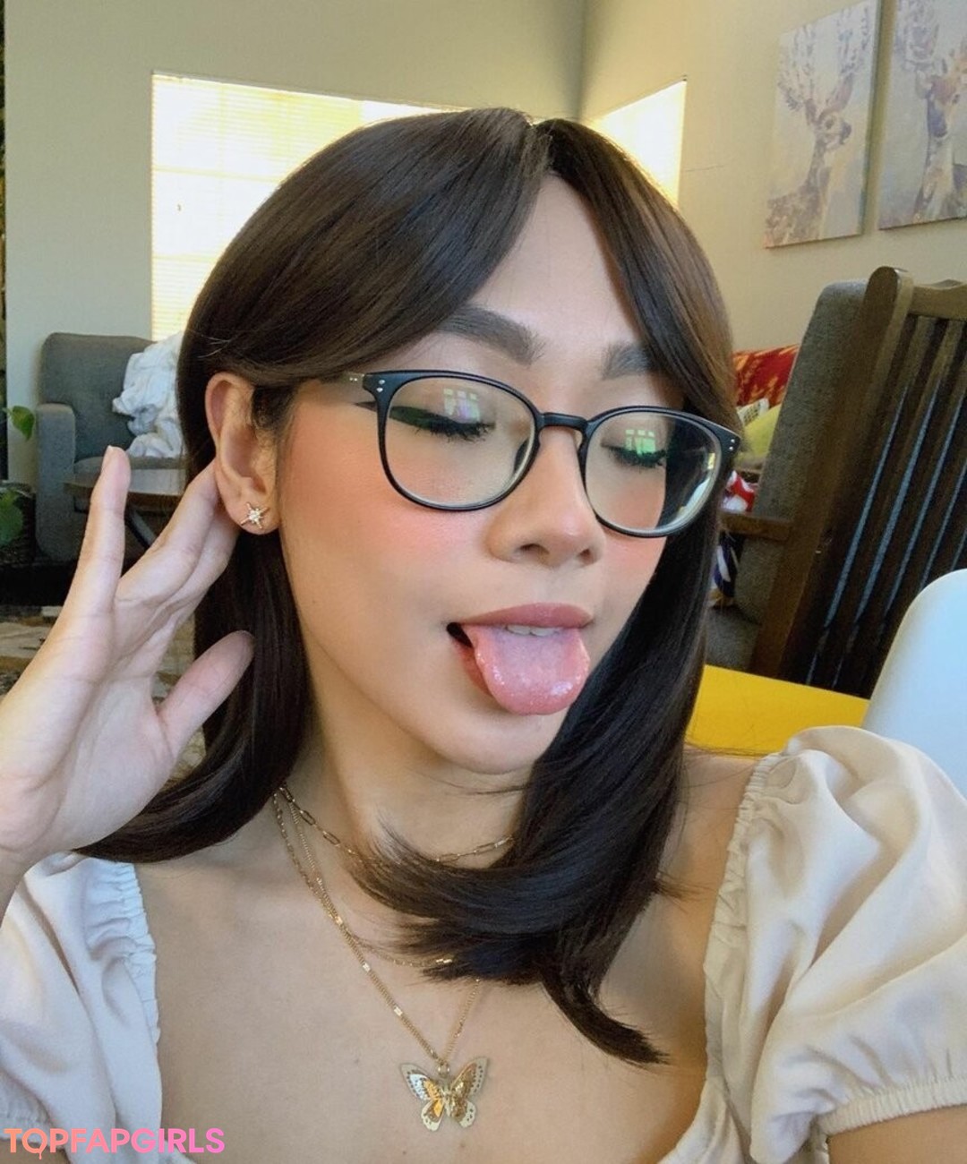 Naakte gelekte OnlyFans-foto van Honeebelle #75 Naakte gelekte OnlyFans-foto van Honeebelle #75