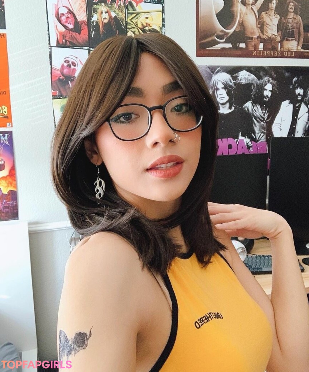 Naakte gelekte OnlyFans-foto van Honeebelle #95 Naakte gelekte OnlyFans-foto van Honeebelle #95