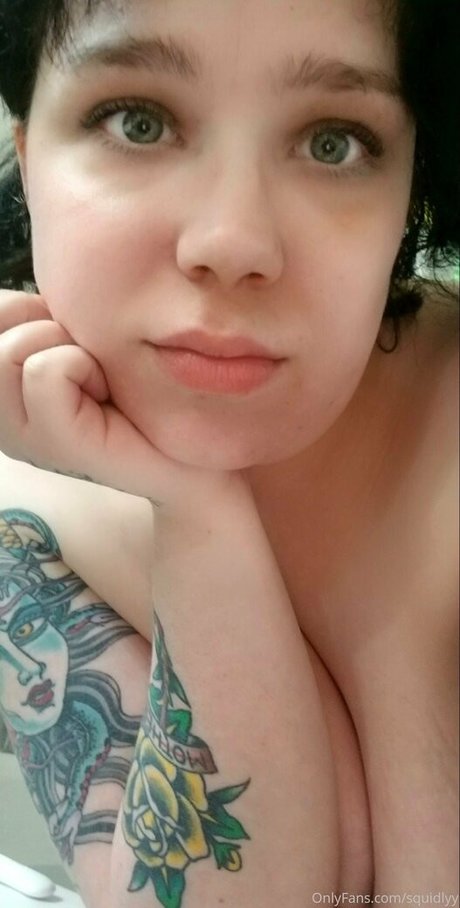 Naakte gelekte OnlyFans-foto van Thequeenhasarrived