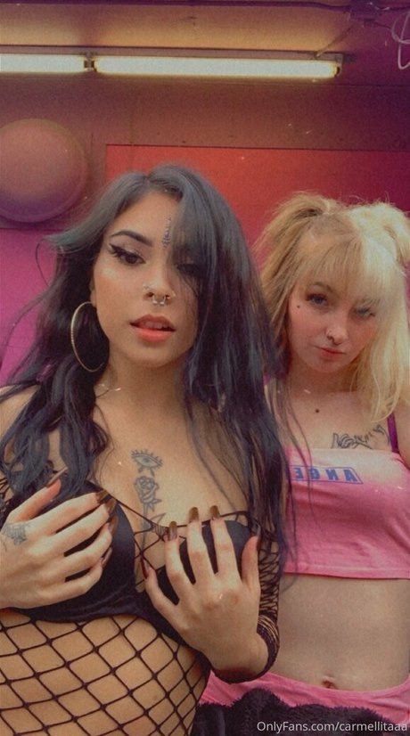 Naakte gelekte OnlyFans-foto van Carmellitaaa