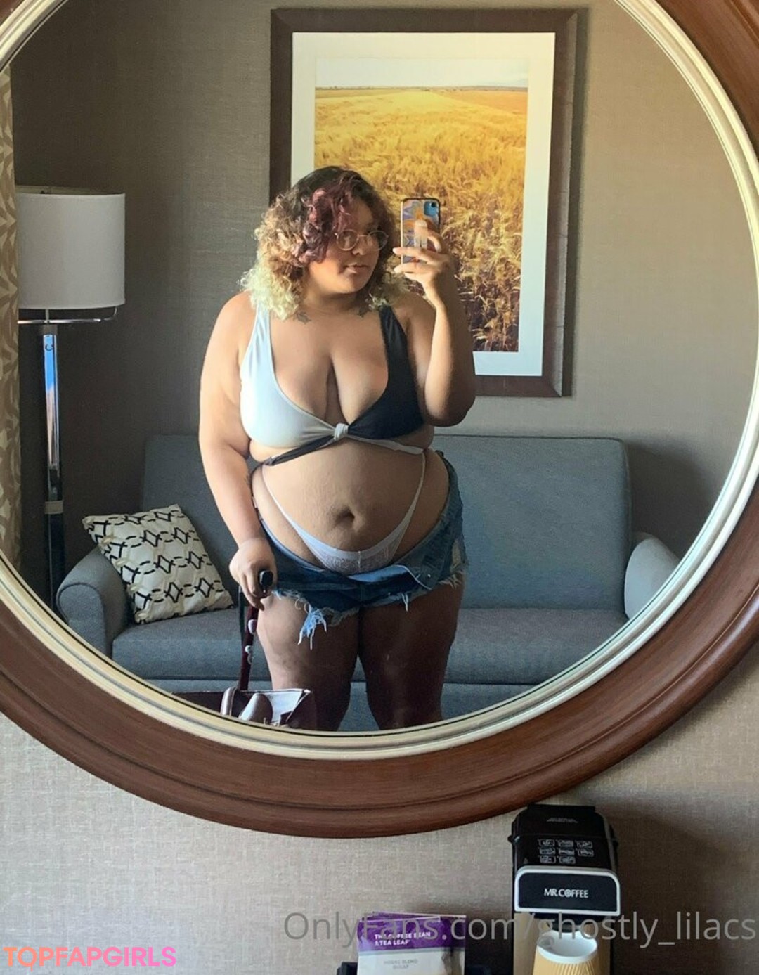 Naakte gelekte OnlyFans-foto van Ghostlylilacs #51 Naakte gelekte OnlyFans-foto van Ghostlylilacs #51