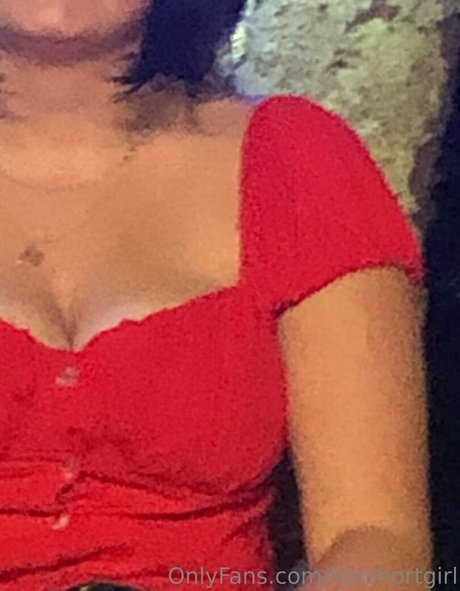 Naakte gelekte OnlyFans-foto van Hotshortgirl