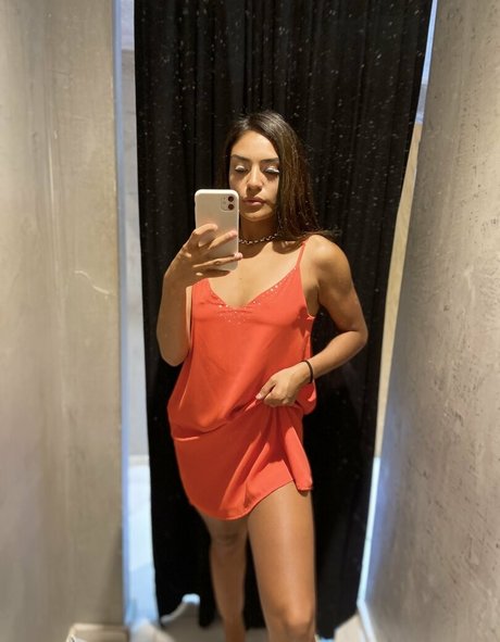 Naakte gelekte OnlyFans-foto van Bellafoxtv