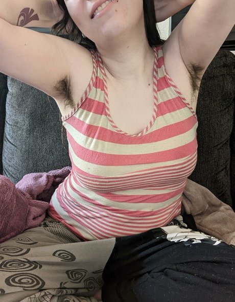 Naakte gelekte OnlyFans-foto van Hanna420xxx