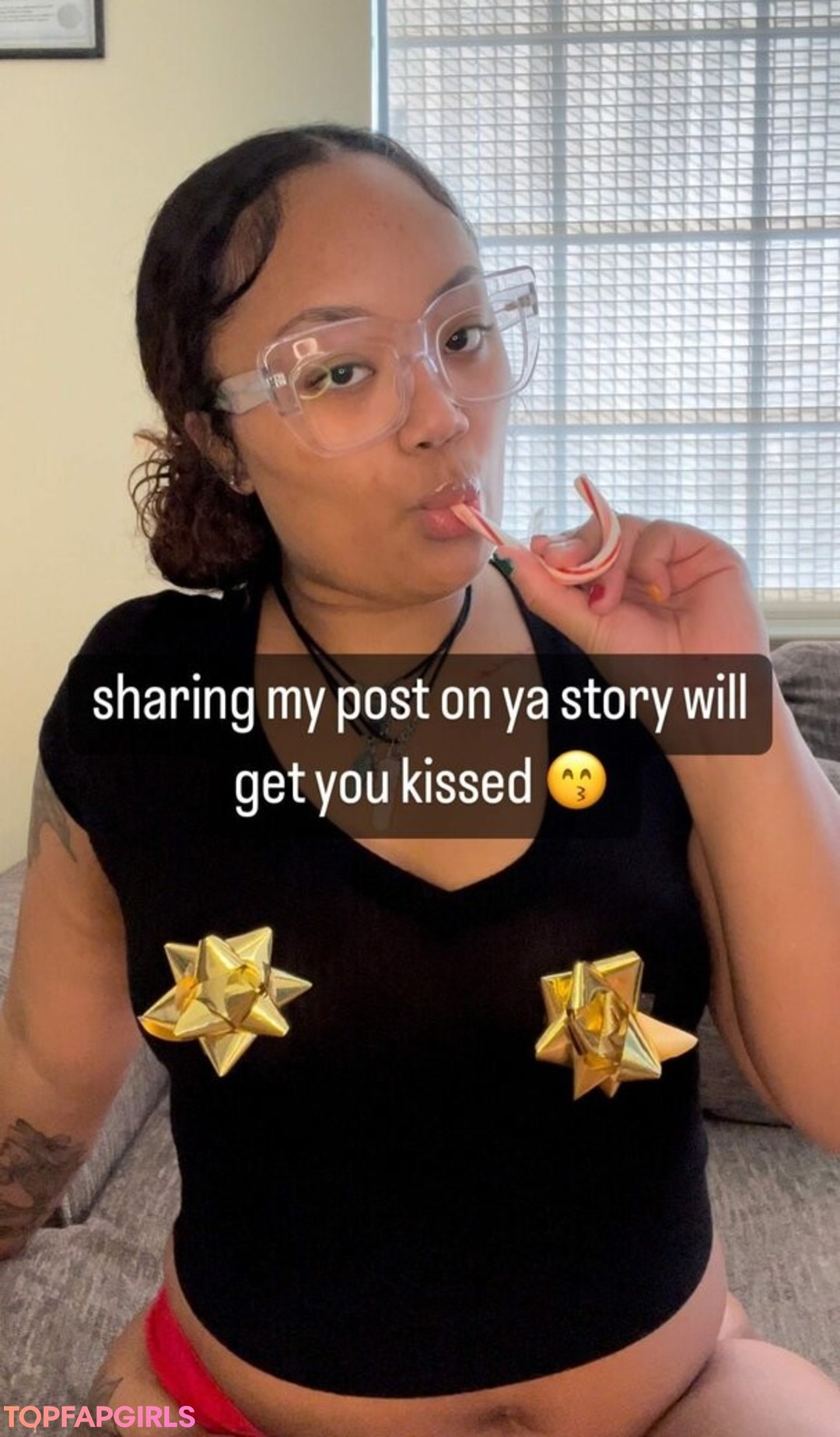 Naakte gelekte OnlyFans-foto van Blasianhoney #13 Naakte gelekte OnlyFans-foto van Blasianhoney #13