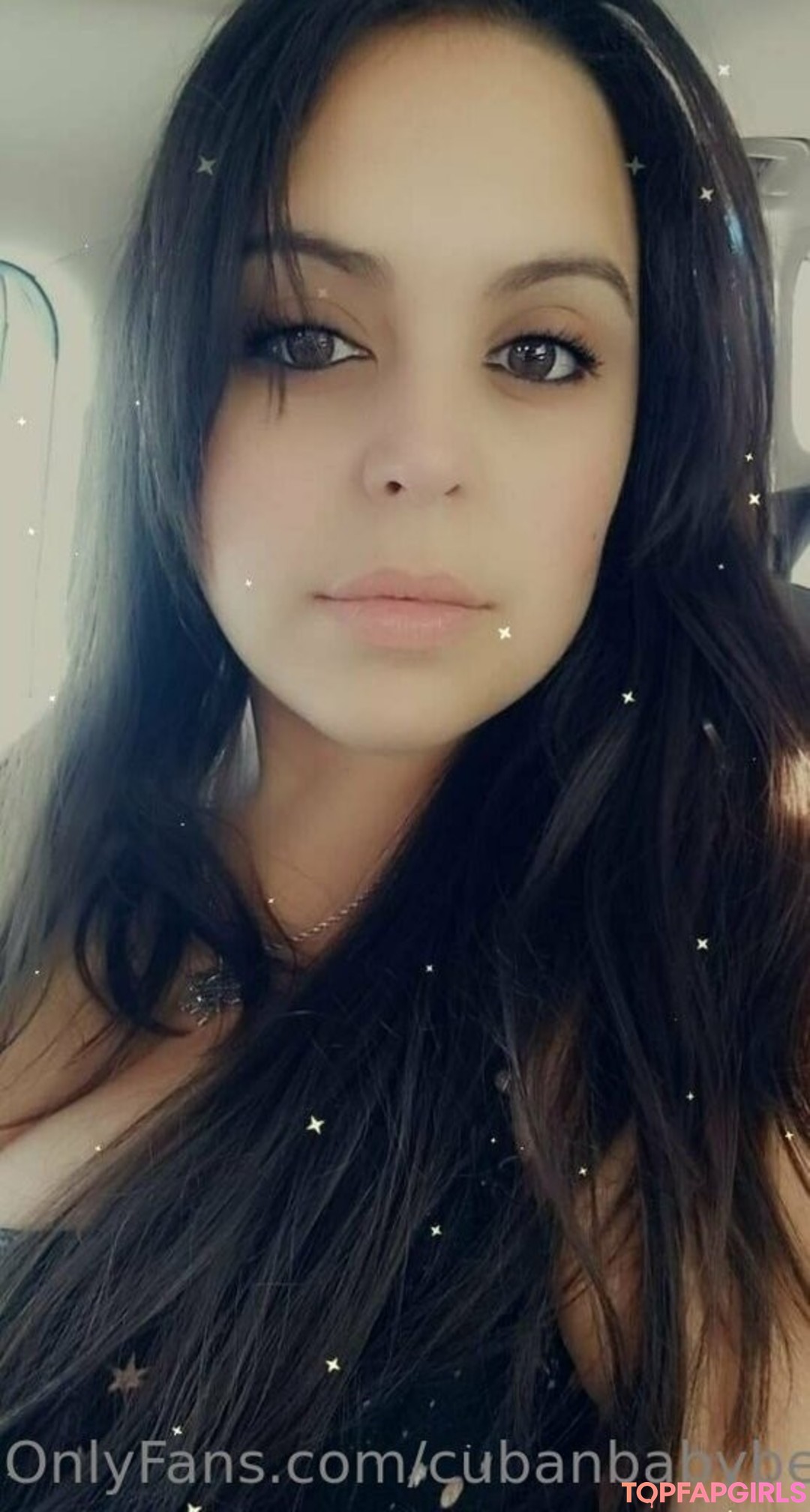 Naakte gelekte OnlyFans-foto van Cubanbabybella #1 Naakte gelekte OnlyFans-foto van Cubanbabybella #1