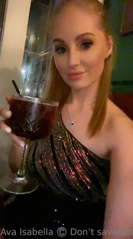 Naakte gelekte OnlyFans-foto van Msavaisabella