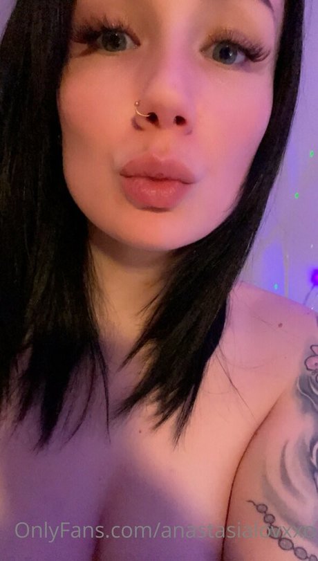 Naakte gelekte OnlyFans-foto van Anastasialovxxo