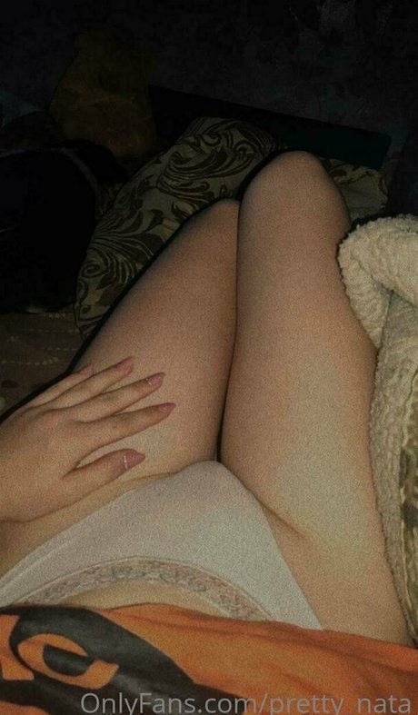 Naakte gelekte OnlyFans-foto van Prettynata