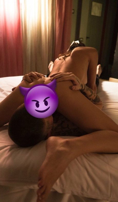 Naakte gelekte OnlyFans-foto van Leragazzedivatuttobene