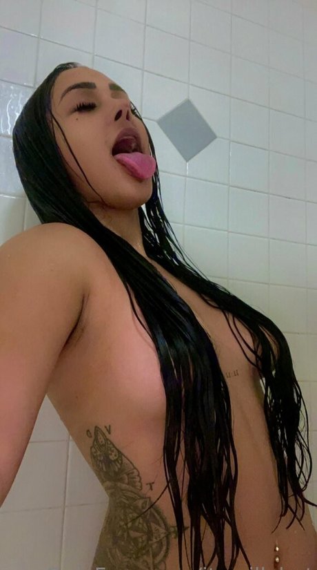 Naakte gelekte OnlyFans-foto van Itsmillyhot