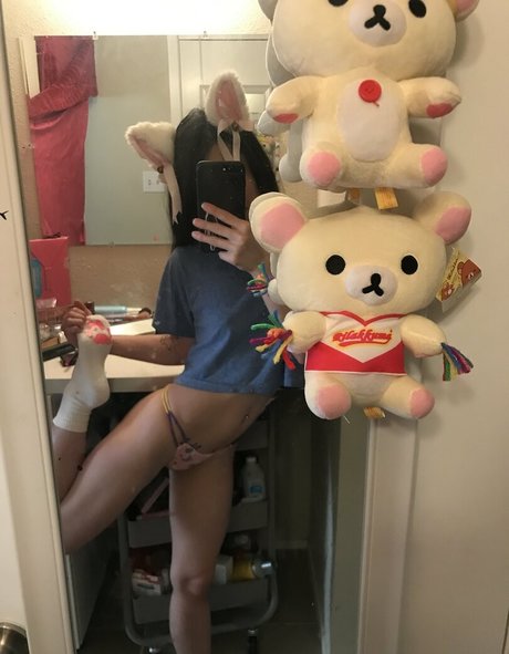 Naakte gelekte OnlyFans-foto van Comfyqueen