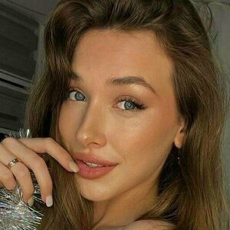 Naakte gelekte OnlyFans-foto van Lizokkdemonsha