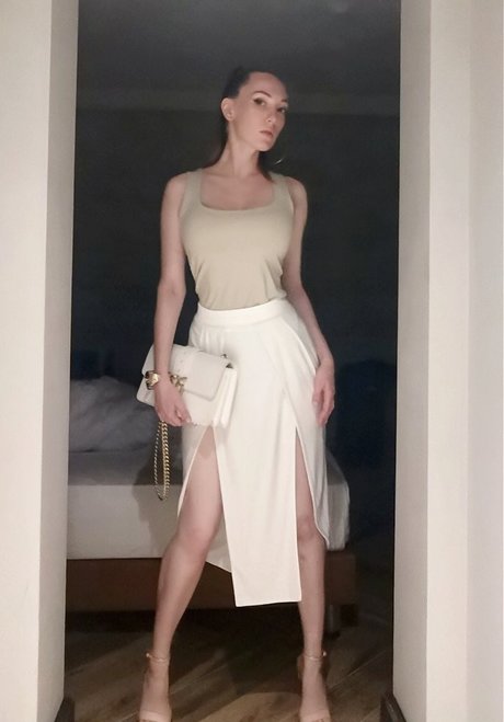 Naakte gelekte OnlyFans-foto van Smirka