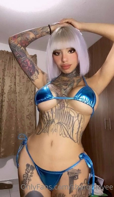 Naakte gelekte OnlyFans-foto van Sharonlovee