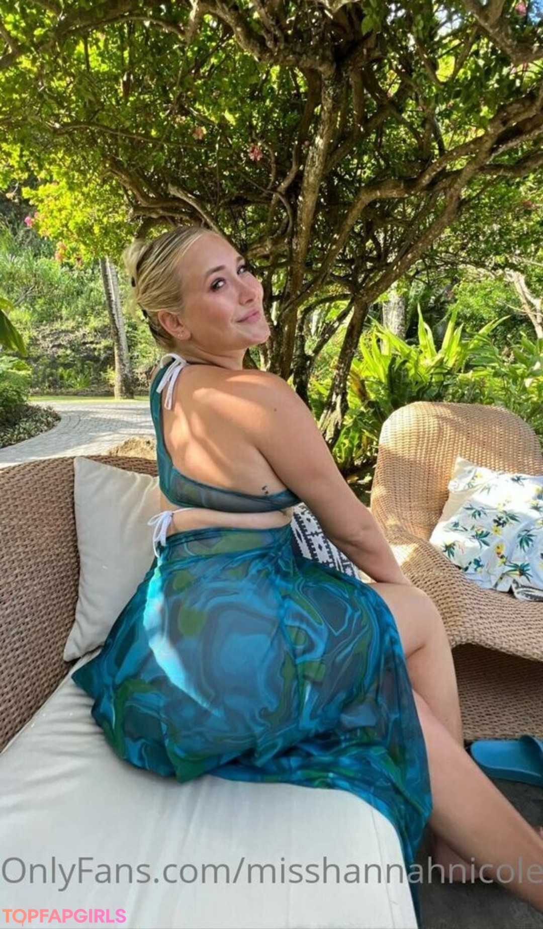 Naakte gelekte OnlyFans-foto van Misshannahnicoleee #1506
