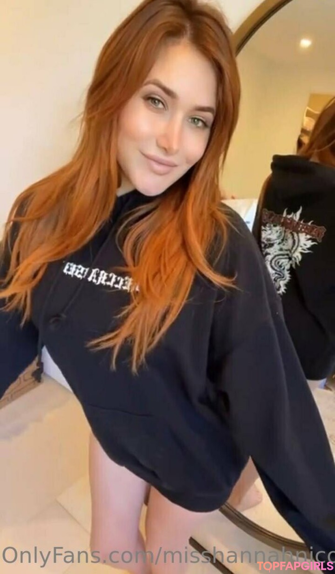 Naakte gelekte OnlyFans-foto van Misshannahnicoleee #1567