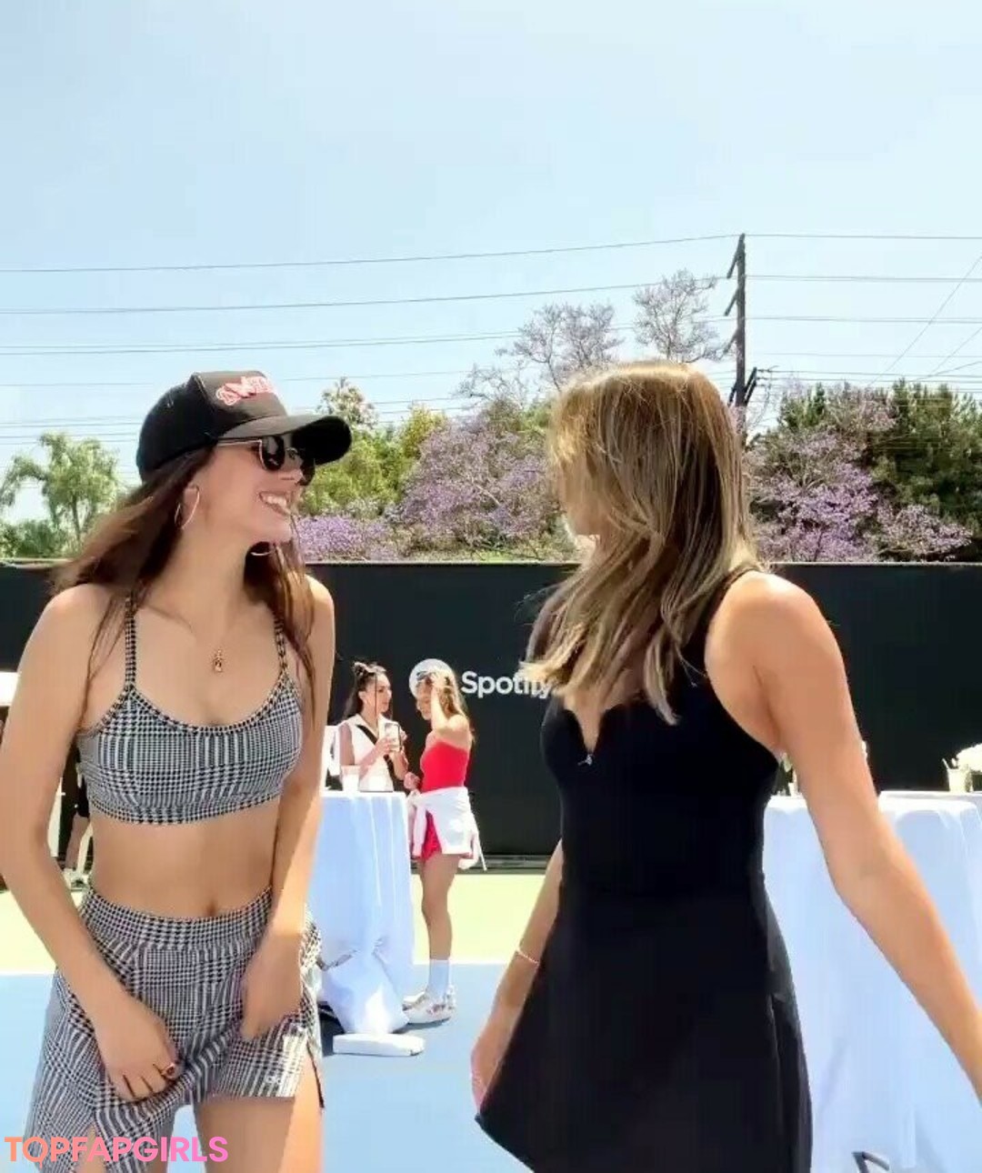 Naakte gelekte OnlyFans-foto van Victoria Justice #1037