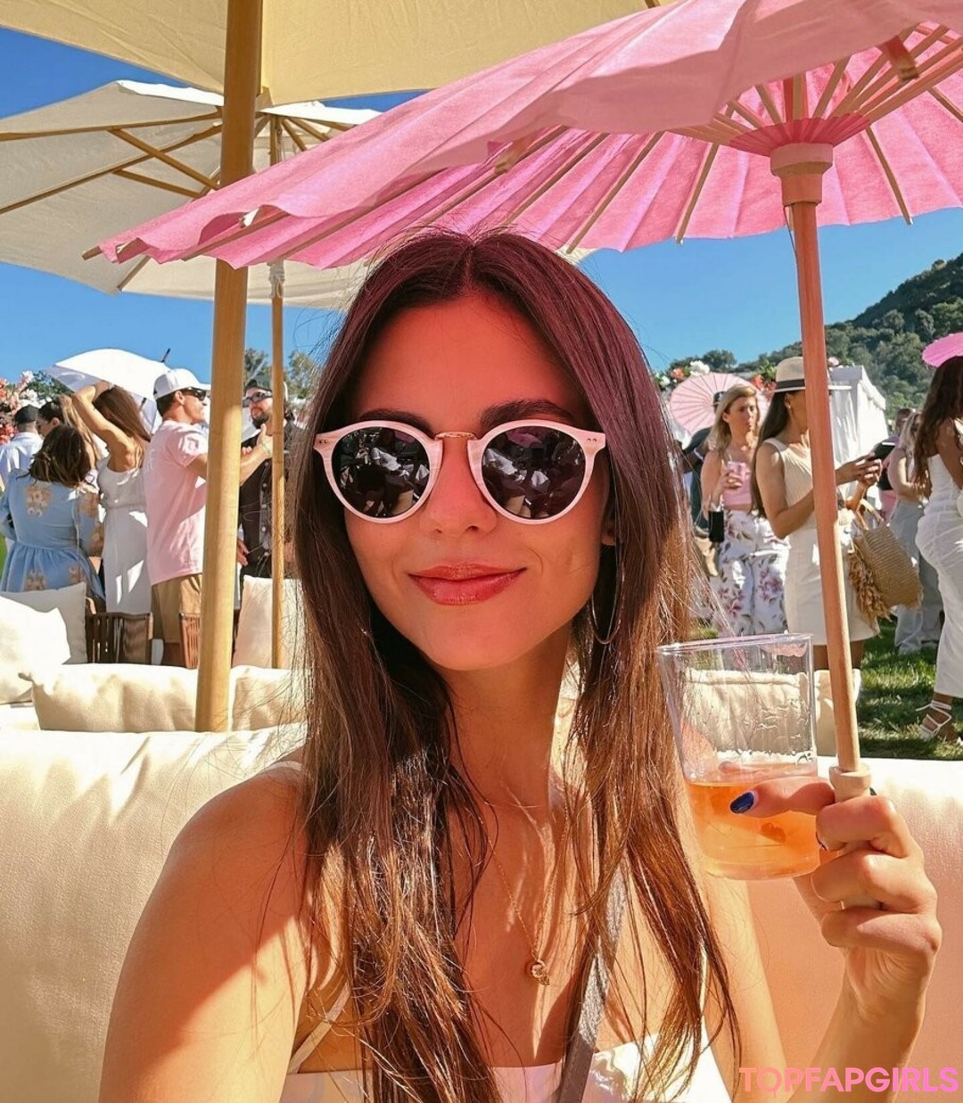 Naakte gelekte OnlyFans-foto van Victoria Justice #1095