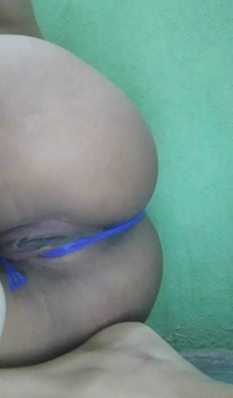 Naakte gelekte OnlyFans-foto van Velindalababy04