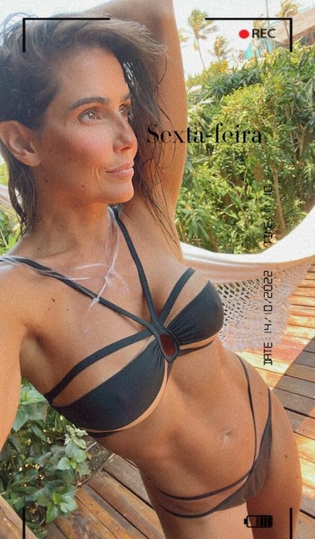 Deborah Secco