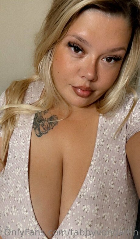TabbyVonDAMN