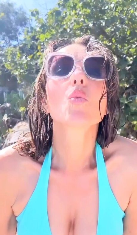 Elizabeth Hurley