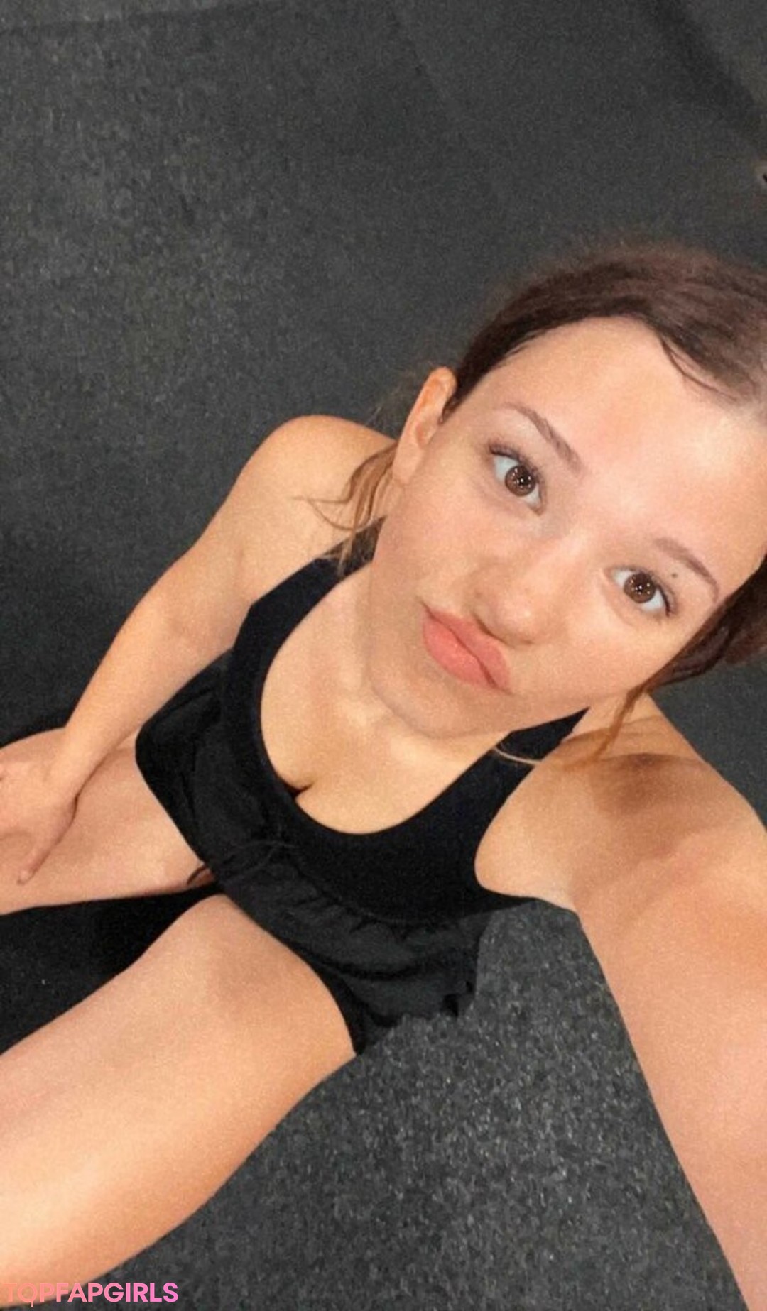 Naakte gelekte OnlyFans-foto van Nikki Woods #1191