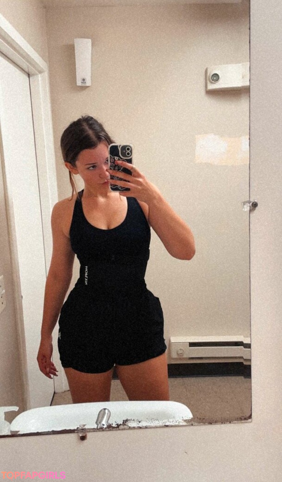 Naakte gelekte OnlyFans-foto van Nikki Woods #1196