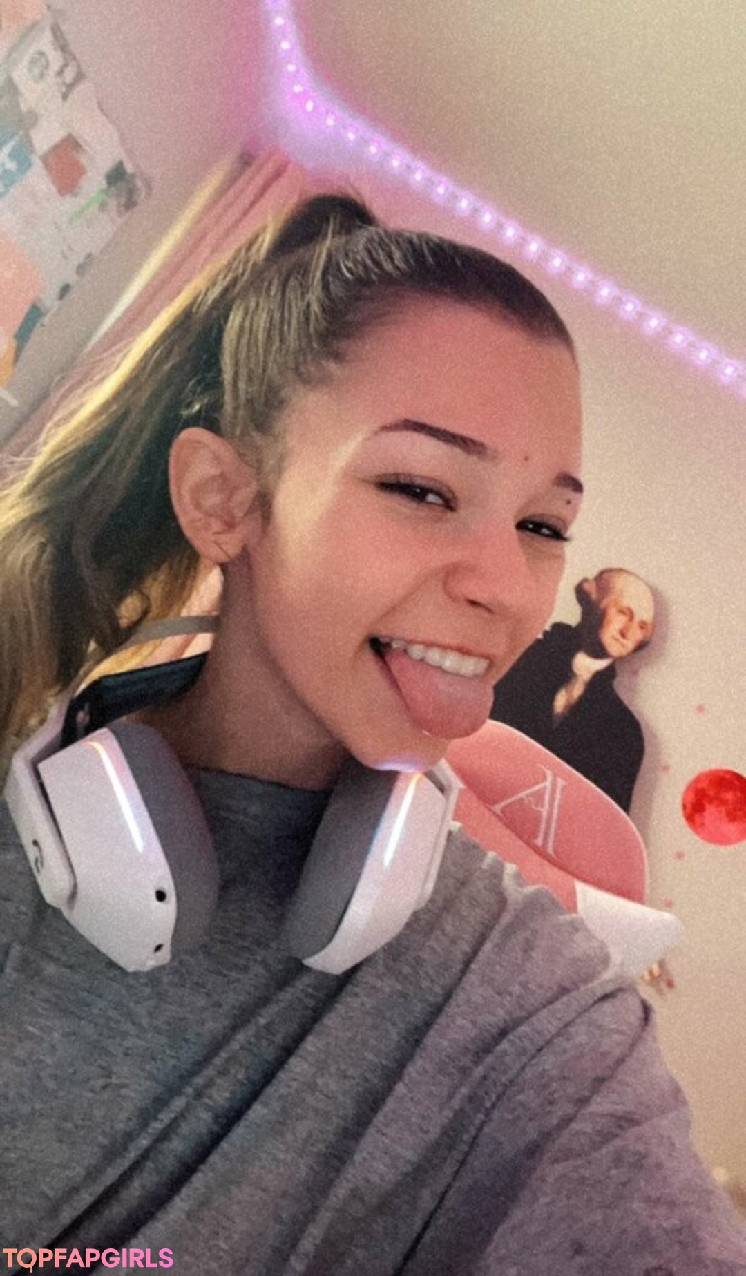 Naakte gelekte OnlyFans-foto van Nikki Woods #1323