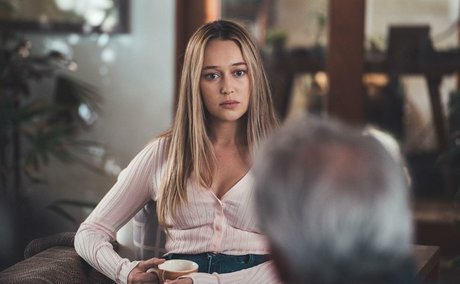 Alycia Debnam Carey