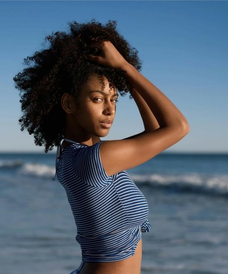 Naakte gelekte OnlyFans-foto van Briana Smith