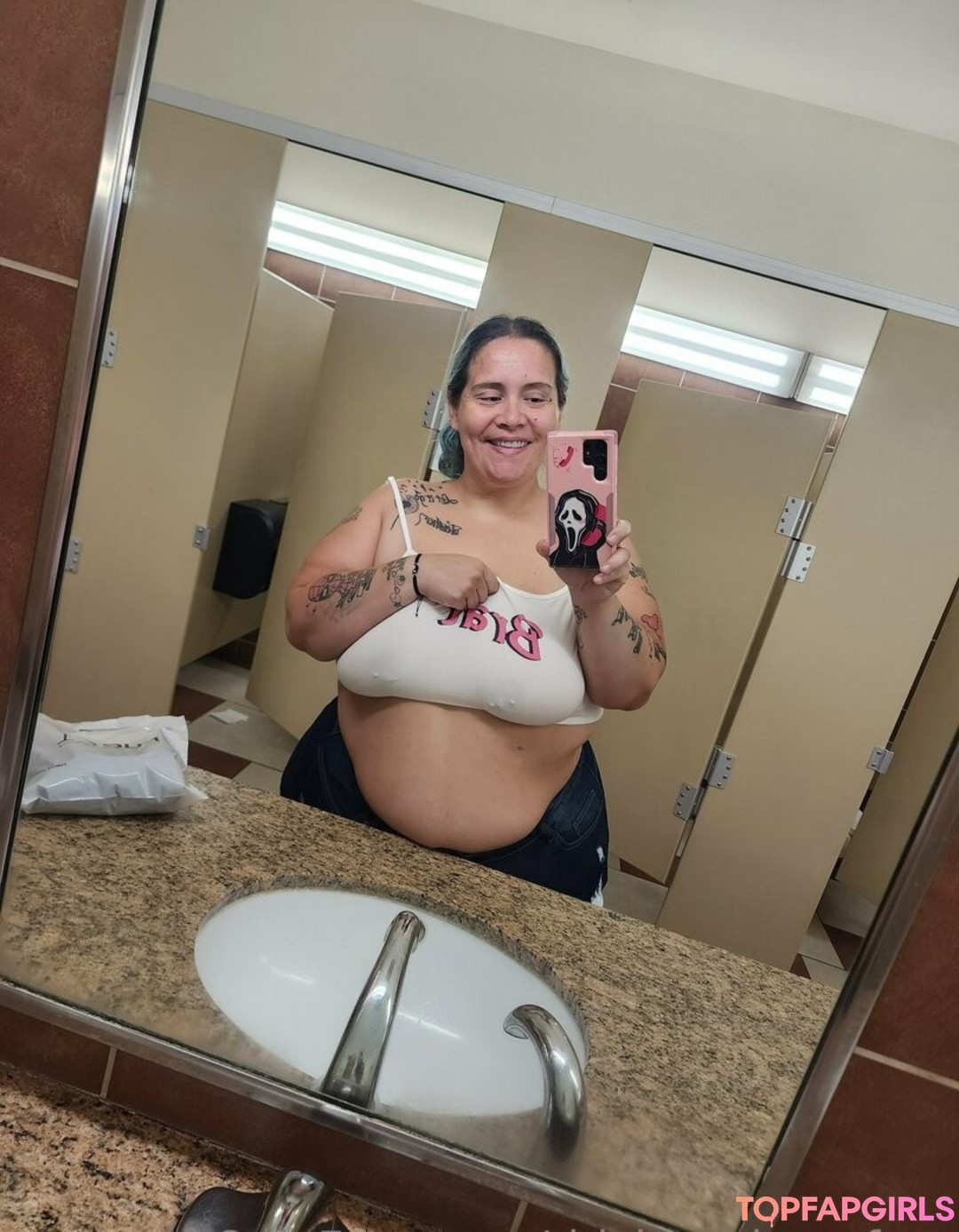 Naakte gelekte OnlyFans-foto van Thickmadaamfree #103 Naakte gelekte OnlyFans-foto van Thickmadaamfree #103