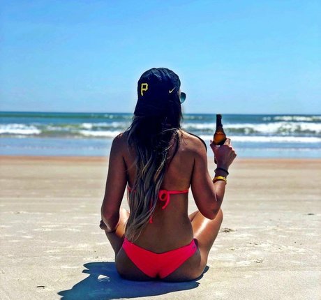 Dr Britt Baker