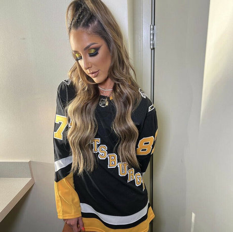 Dr Britt Baker