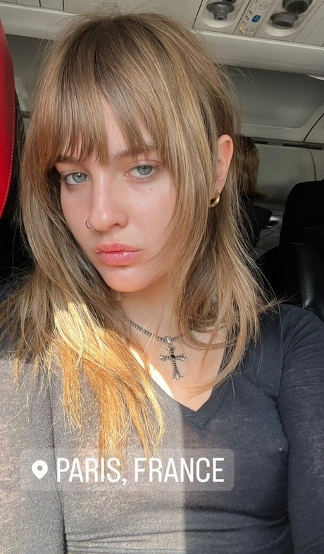 Victoria De Angelis