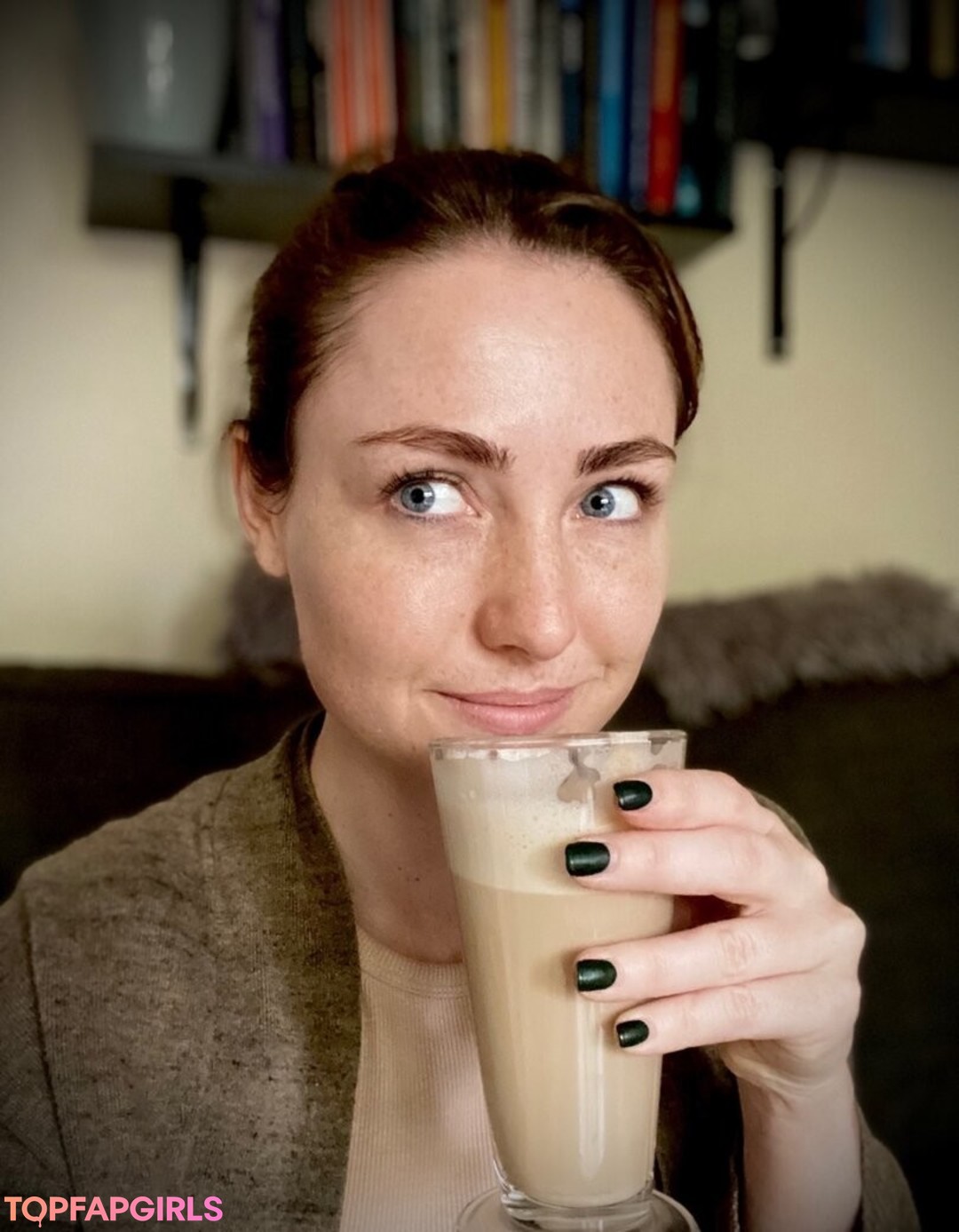 Naakte gelekte OnlyFans-foto van Whisperaudios Asmr #25 Naakte gelekte OnlyFans-foto van Whisperaudios Asmr #25