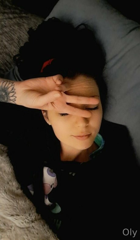 Naakte gelekte OnlyFans-foto van Youcancallmeoly
