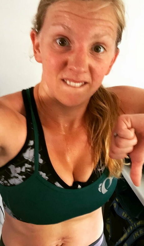 Naakte gelekte OnlyFans-foto van Katy Yardley