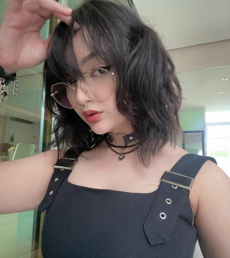 Naakte gelekte OnlyFans-foto van Nathye