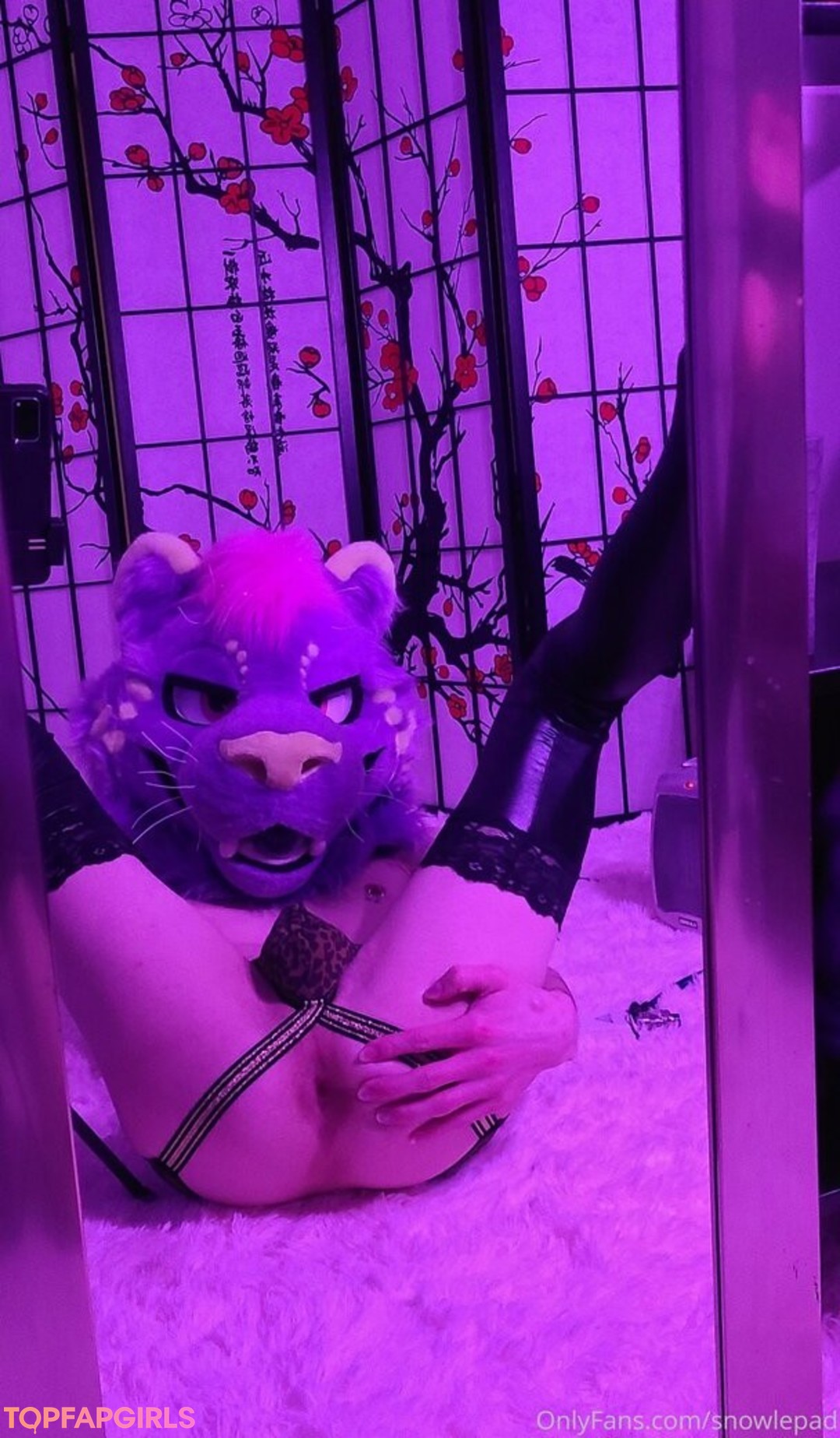 Naakte gelekte OnlyFans-foto van Snowlepad #3 Naakte gelekte OnlyFans-foto van Snowlepad #3