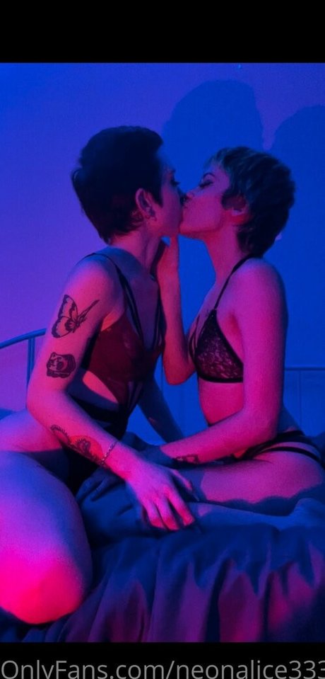 Neonalice333